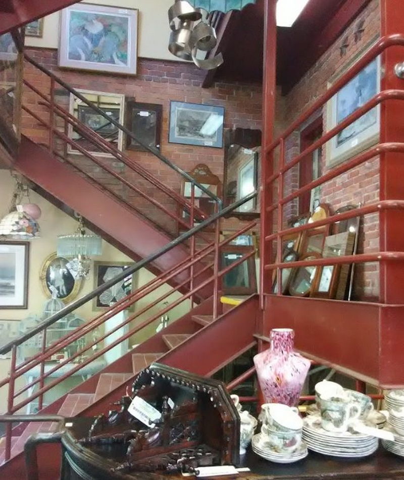 Treasure Mart - Street View